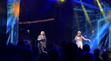 Молодежная дискотека «Хиты 2000-х»